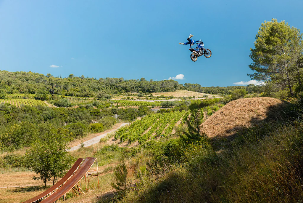 tenere 700 backflip 3 's Werelds eerste backflip met een Ténéré 700